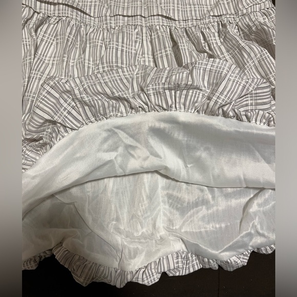 Grifflin Paris grey and white midi dress size Medium - Picture 5 of 6